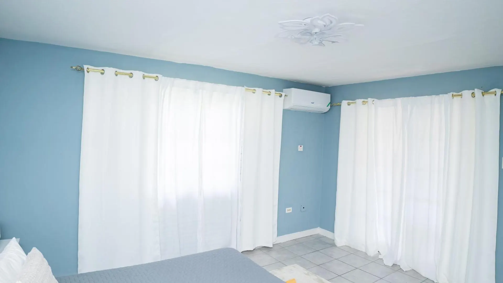 Dejai On The Bay Apartment Montego Bay